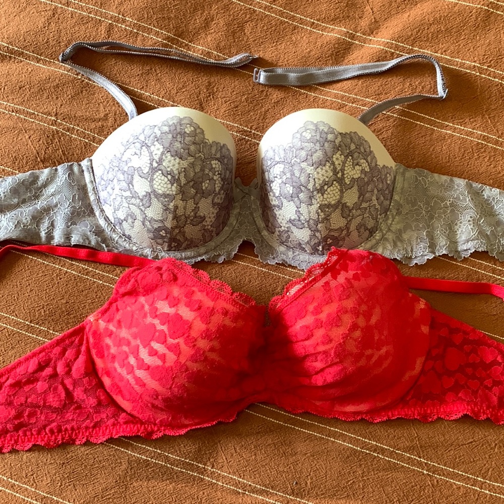 Victoria’s Secret bras. 34 C. Bundle